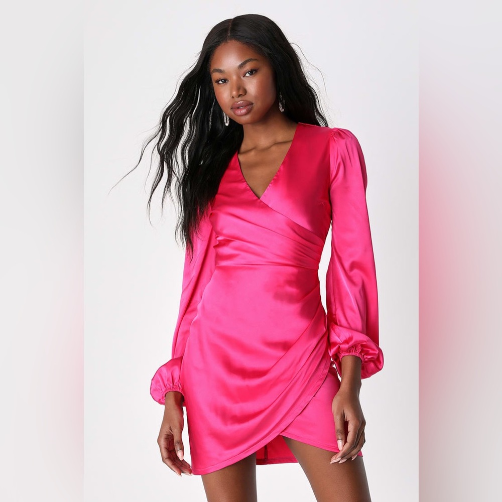 Hot pink satin dress. Size M. New with tags.